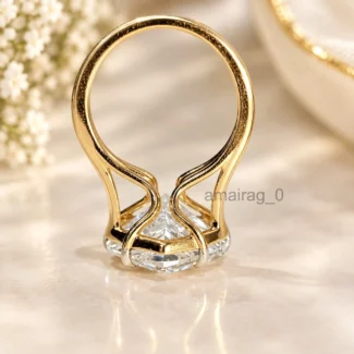 6 Ct White Diamond Ring 1