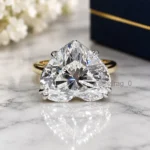 6 Ct White Diamond Ring