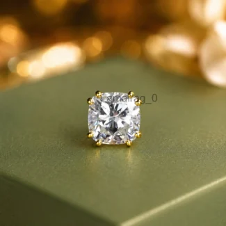 White Diamond Earrings Cushion 4